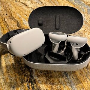 Oculus Quest 2 (Meta Quest 2) bought new in 2020.